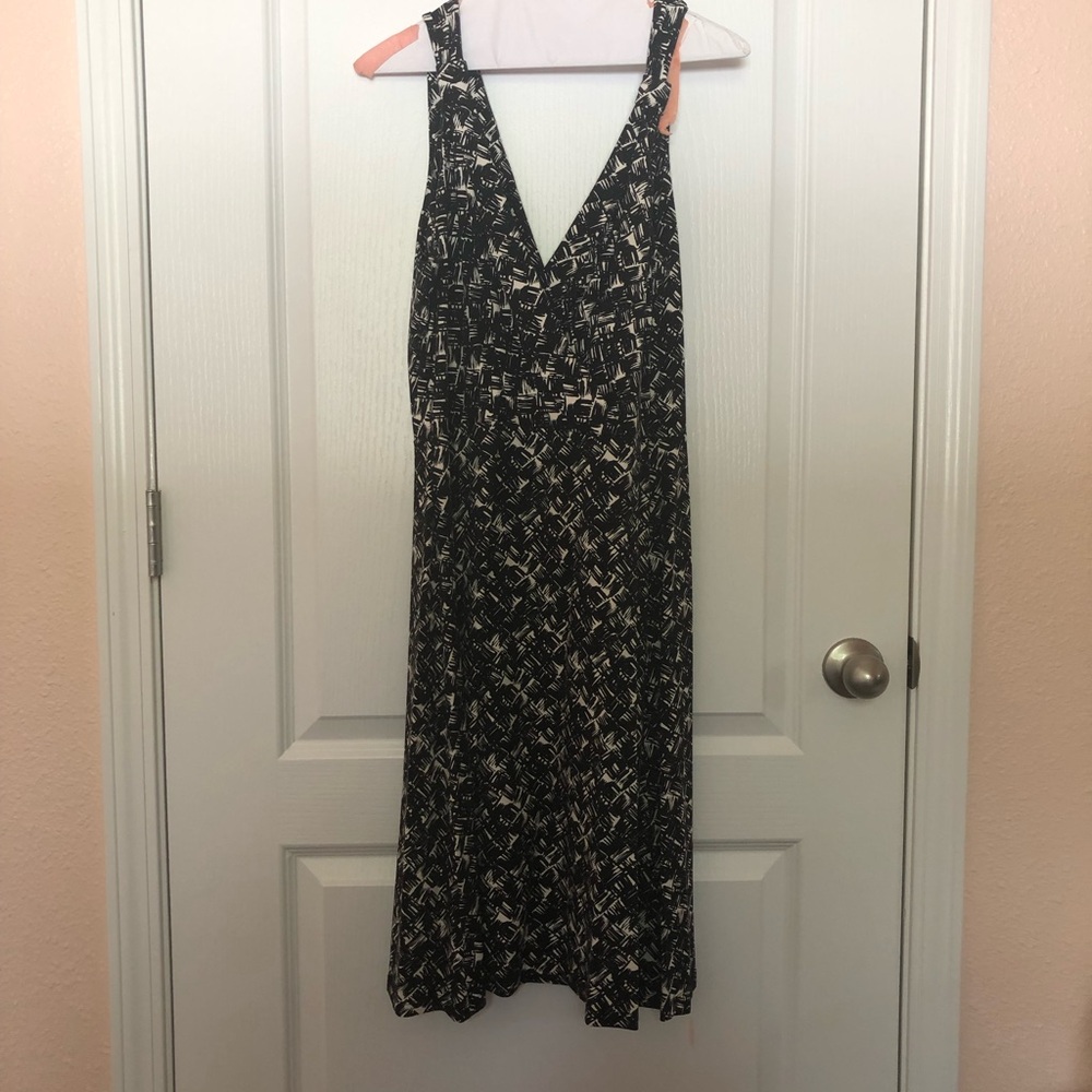 Loft Black and White Sleeveless Dress